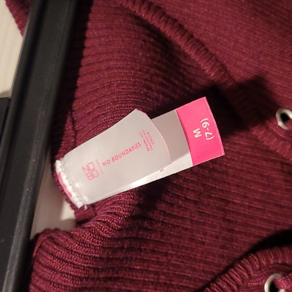 No boundaries longsleeve burgundy ribbed knit top blouse sz medium - Picture 3 of 4